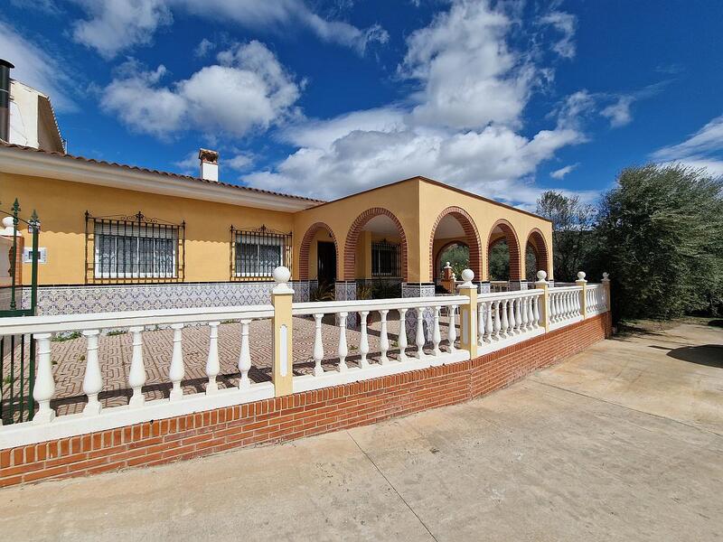 Villa til salg i Periana, Málaga