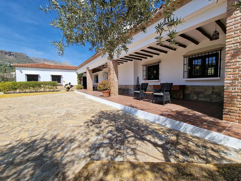 4 bedroom Villa for sale