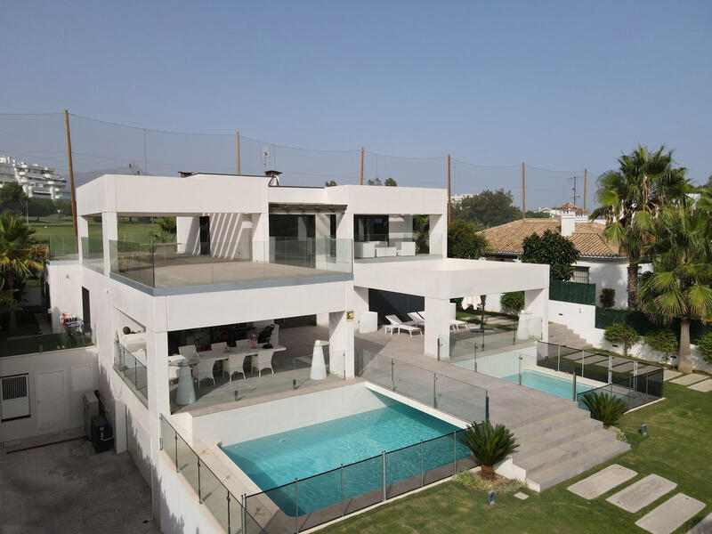 5 bedroom Villa for sale