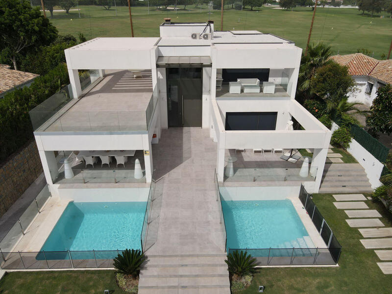 5 bedroom Villa for sale