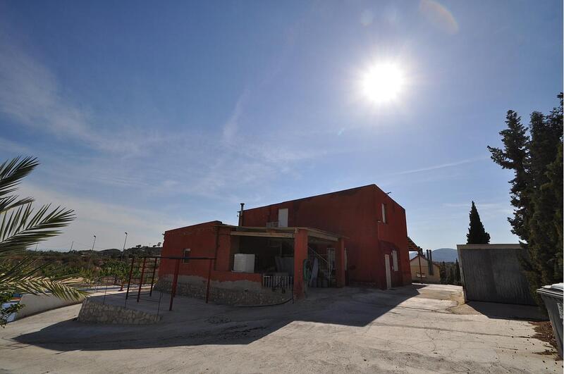 4 Cuarto Local Comercial en venta