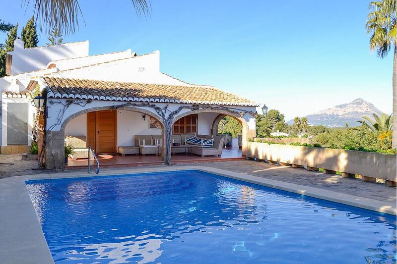 Villa en venta en Javea, Alicante