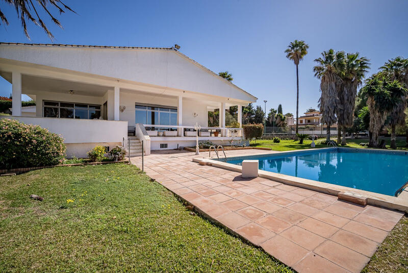 7 bedroom Villa for sale