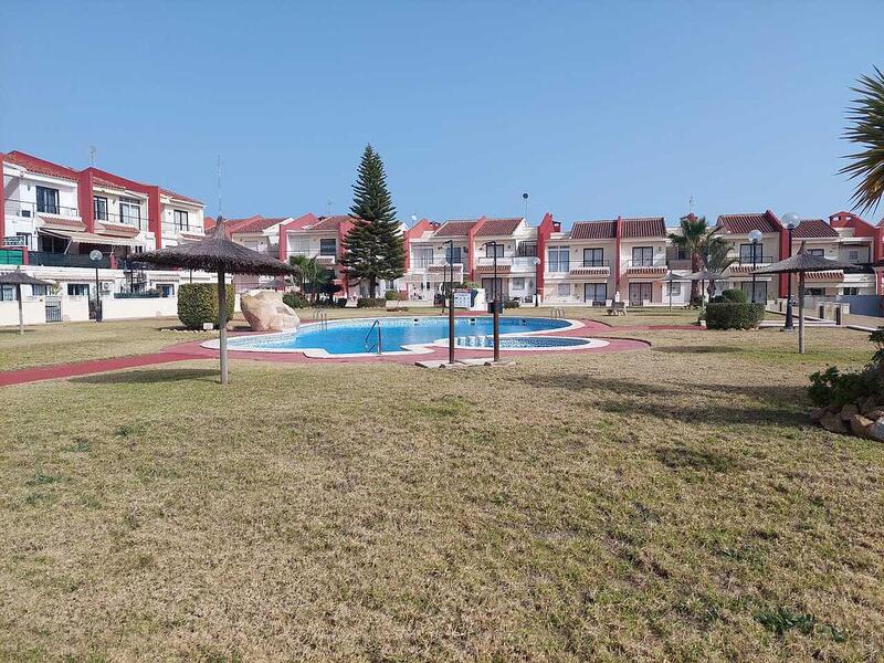 Townhouse for sale in Guardamar del Segura, Alicante