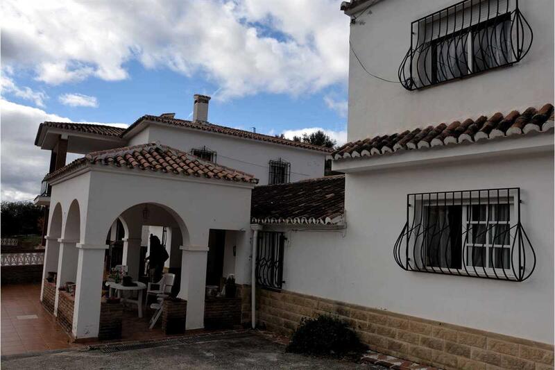 10 Cuarto Villa en venta