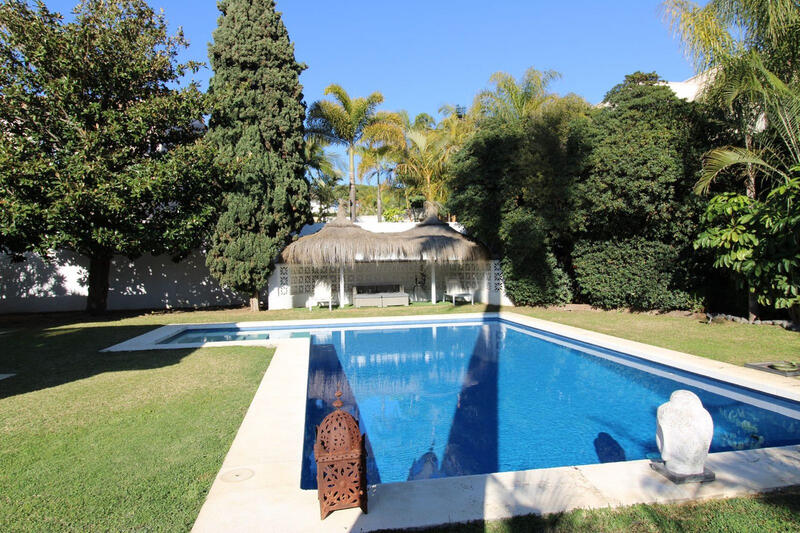 4 Cuarto Villa en venta