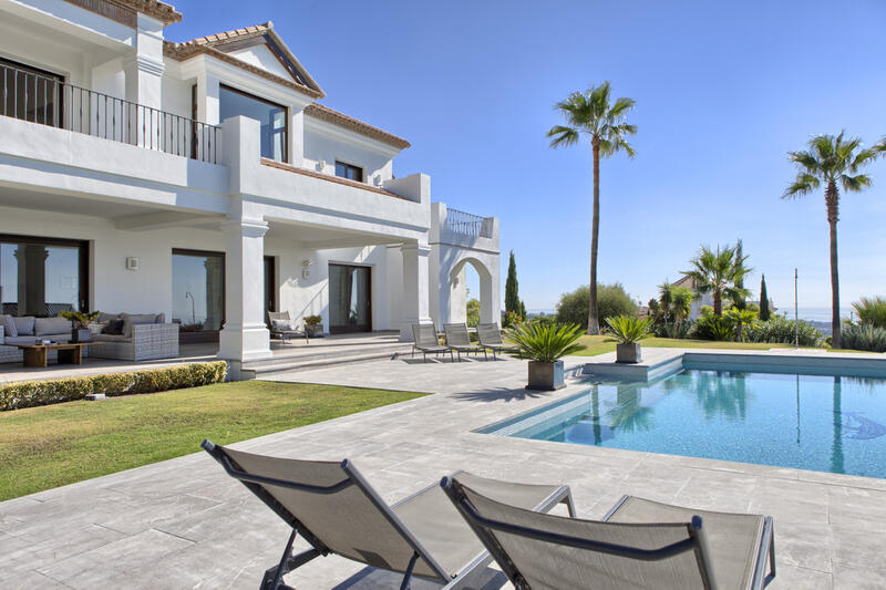 6 bedroom Villa for sale