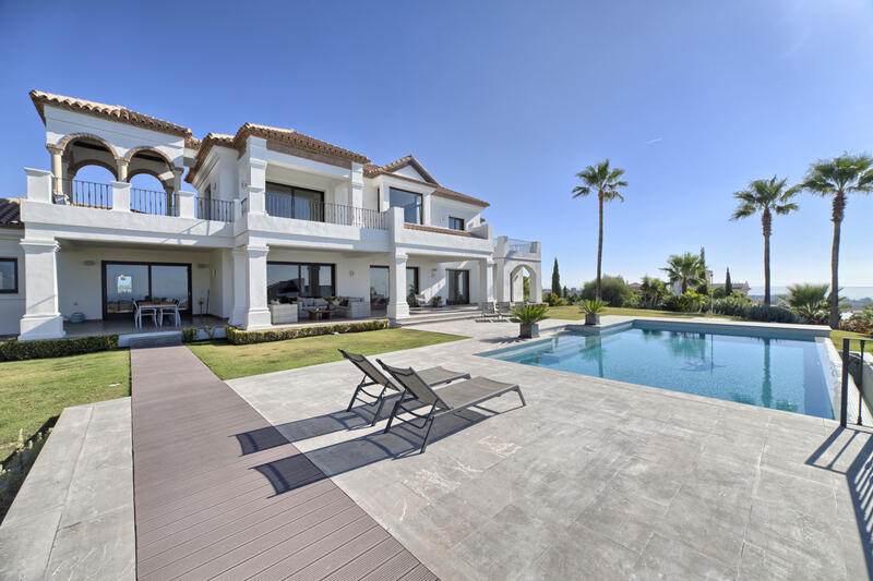 6 bedroom Villa for sale