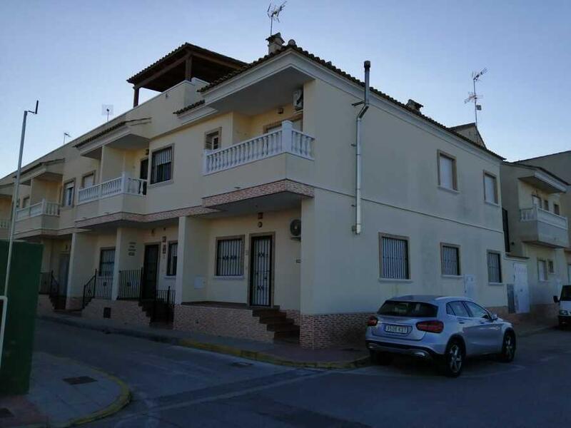 Townhouse for sale in Daya Vieja, Alicante