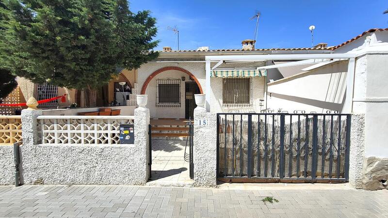 Maison de Ville à vendre dans Torrevieja, Alicante