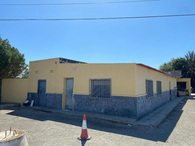 Handelsimmobilie zu verkaufen in Guardamar del Segura, Alicante