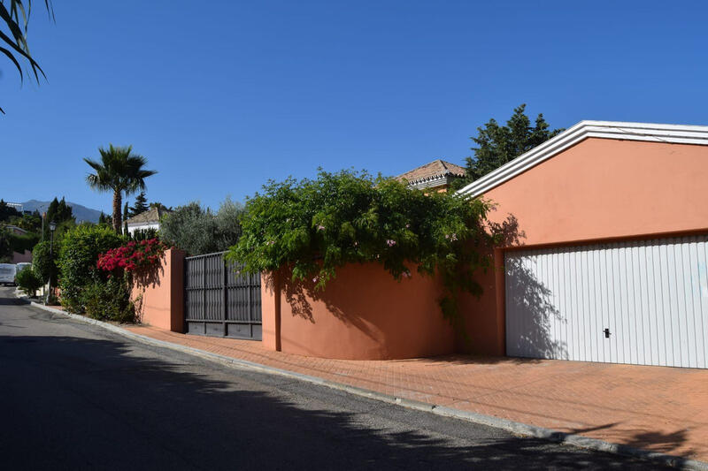 4 Cuarto Villa en venta