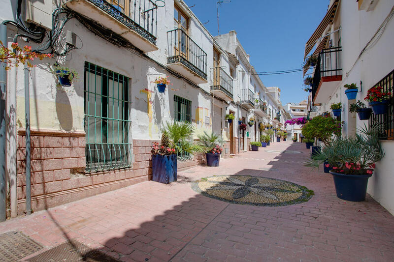 Land for sale in Estepona, Málaga