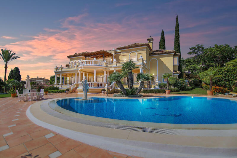 Villa til salgs i Benahavis, Málaga