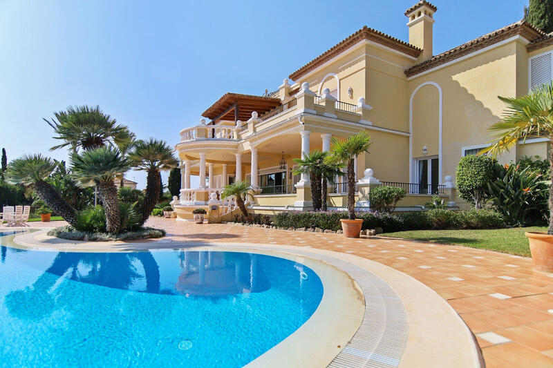 5 bedroom Villa for sale