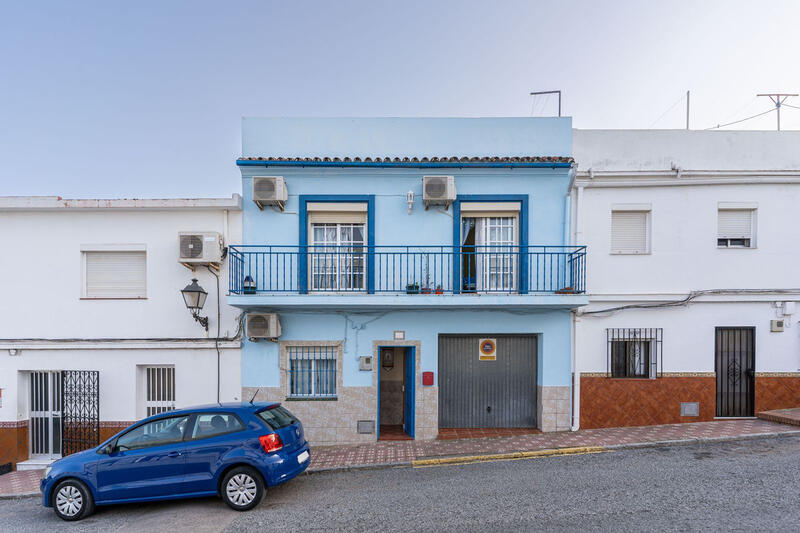 Townhouse for sale in Guadiaro, Cádiz