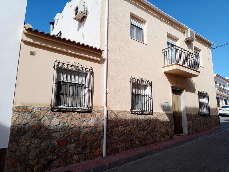 Деревенский Дом продается в Partaloa, Almería