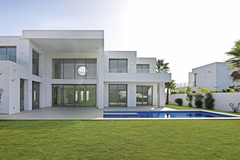 5 bedroom Villa for sale