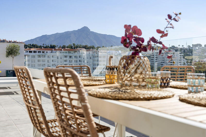 Appartement zu verkaufen in Nueva Andalucia, Málaga