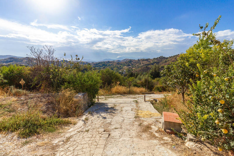 2 Cuarto Casa de Campo en venta