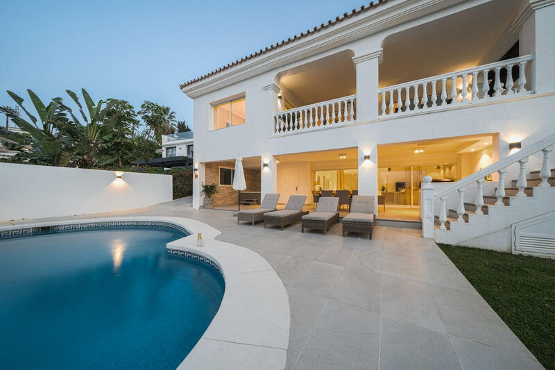 5 bedroom Villa for sale