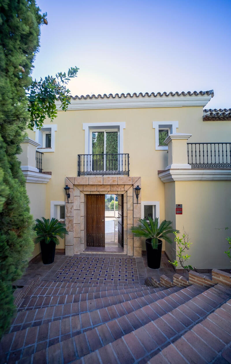 6 Cuarto Villa en venta