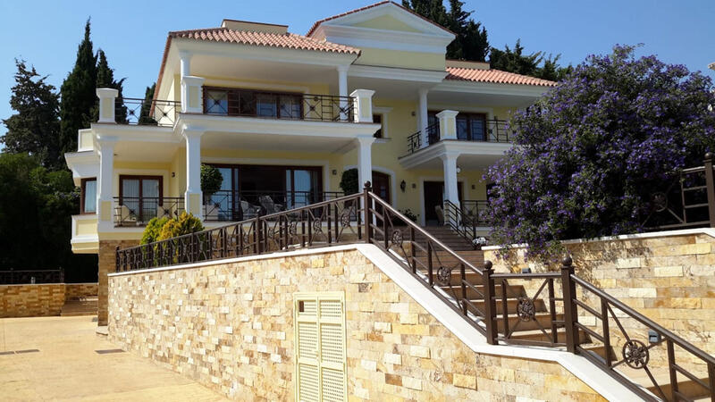 5 bedroom Villa for sale