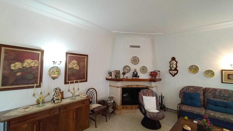 4 Cuarto Villa en venta