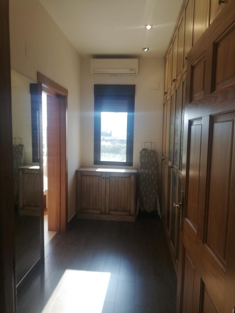 2 Cuarto Villa en venta