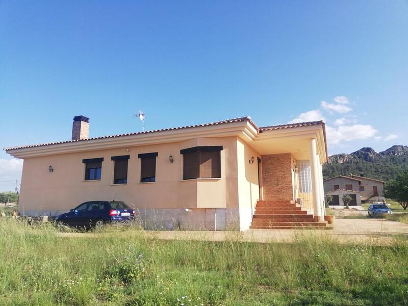 2 Cuarto Villa en venta