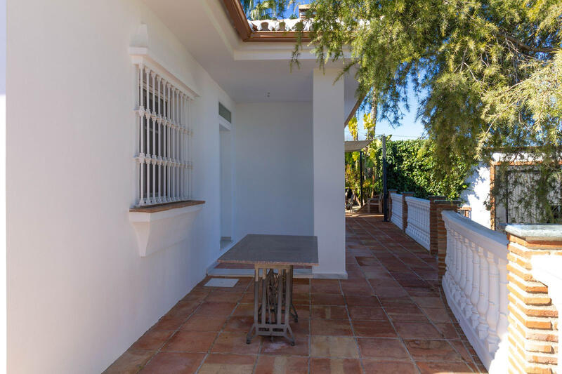 4 Cuarto Villa en venta