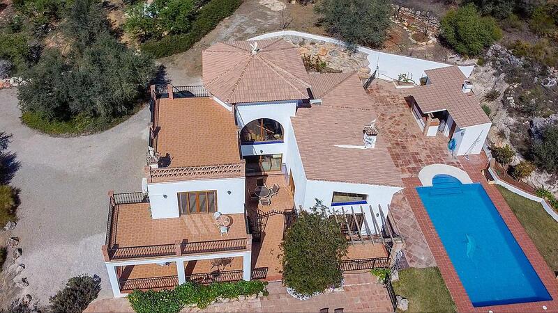 4 Cuarto Villa en venta