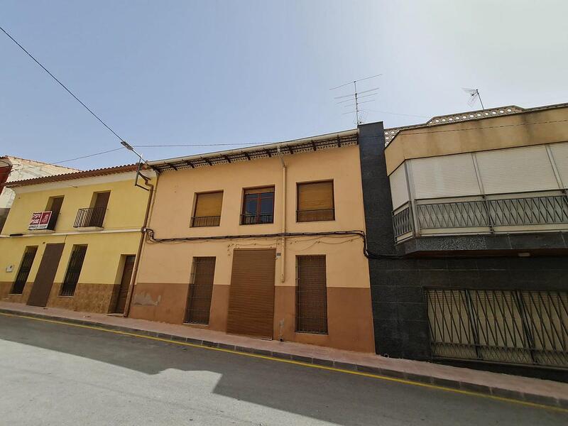 Townhouse for sale in Algueña, Alicante