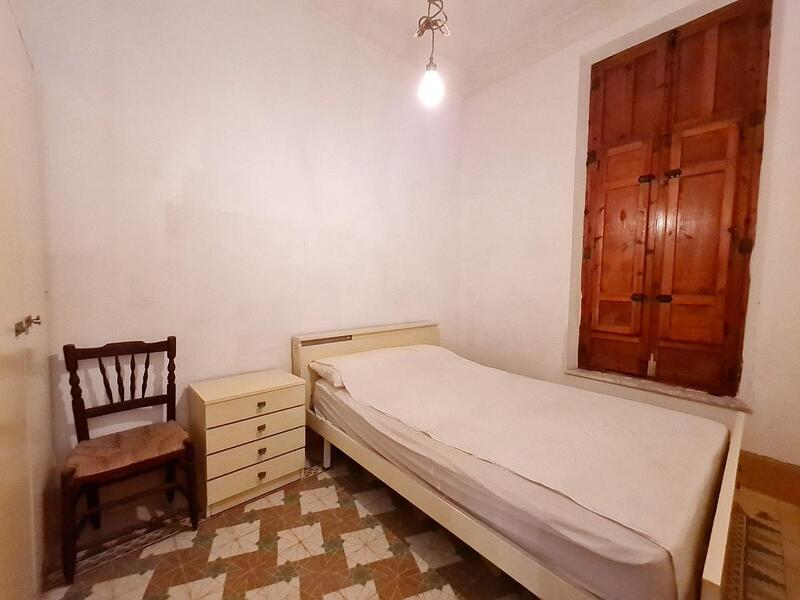 8 Cuarto Adosado en venta