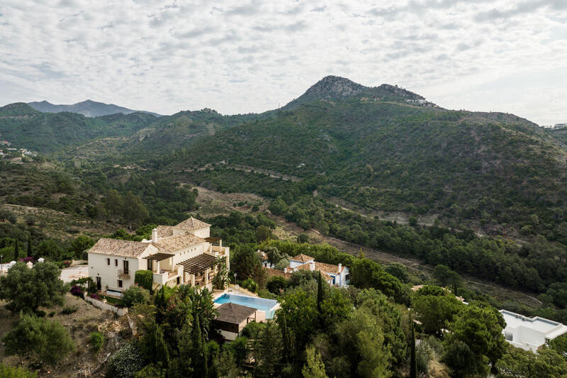 Villa en venta en Benahavis, Málaga