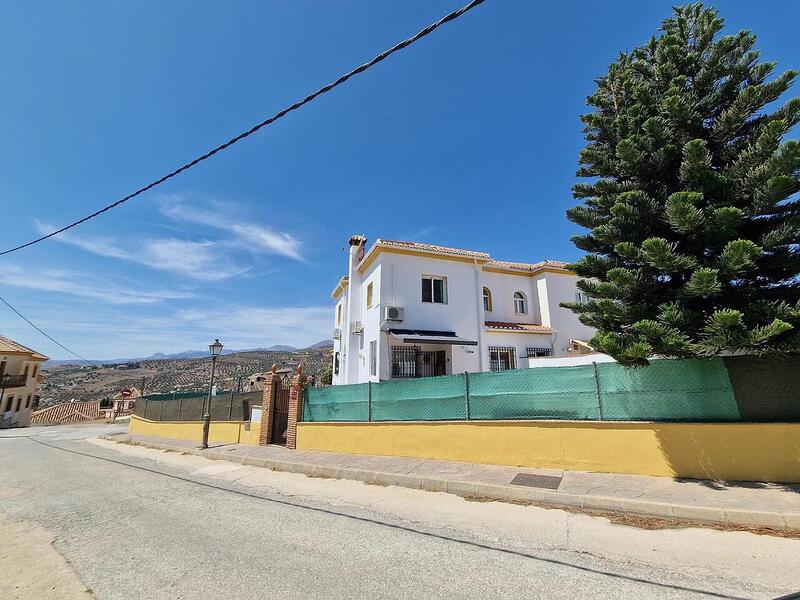 4 Cuarto Villa en venta