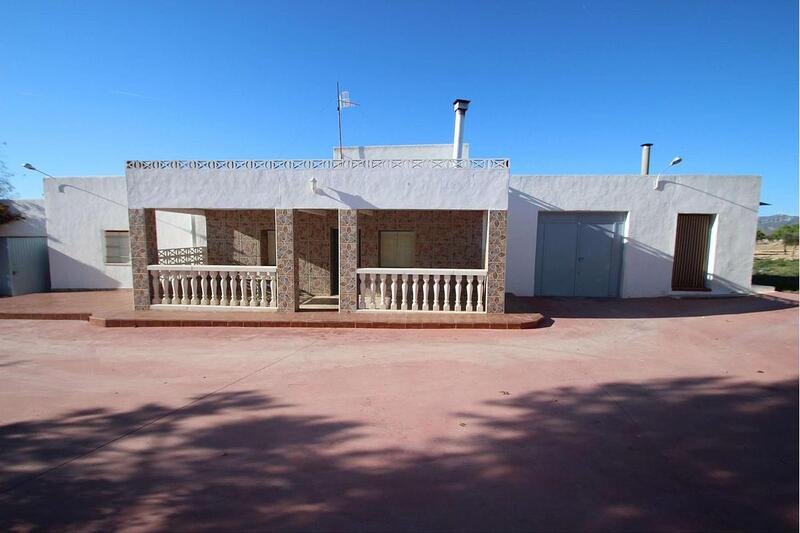 Villa til salg i Yecla, Murcia