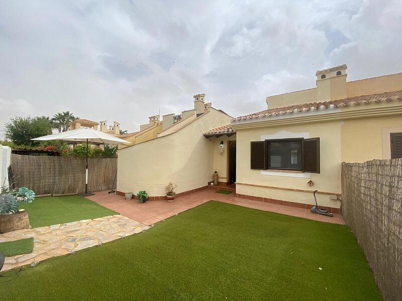 Villa en venta en Hacienda del Alamo Golf Resort, Murcia