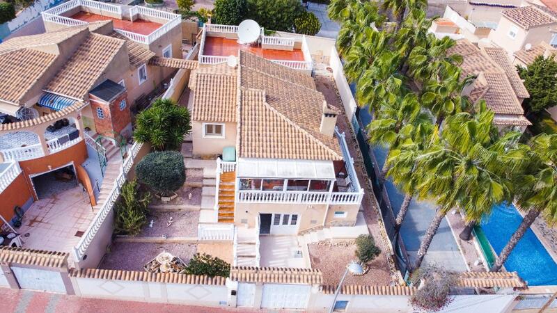 3 Cuarto Villa en venta