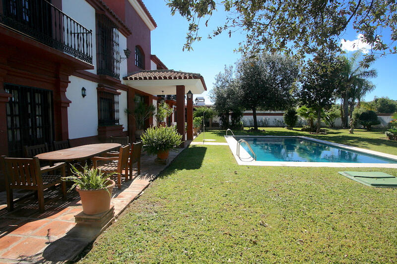 7 Cuarto Villa en venta