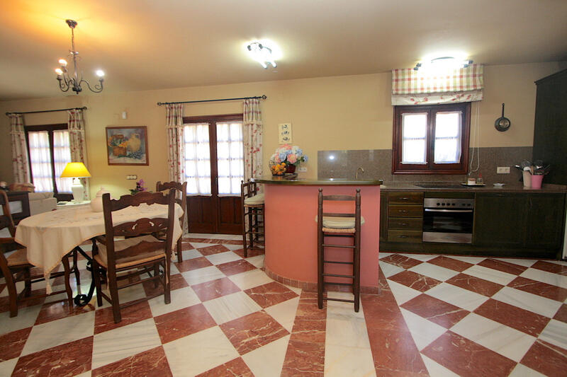 7 Cuarto Villa en venta