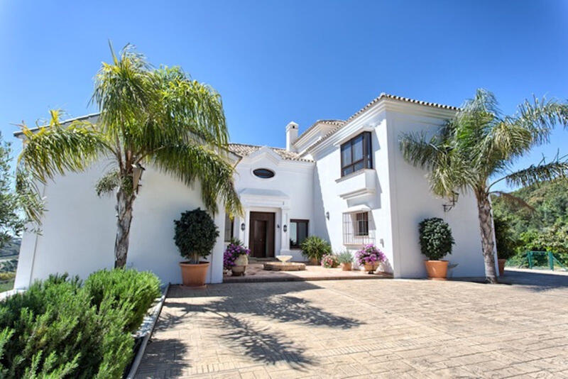 5 bedroom Villa for sale