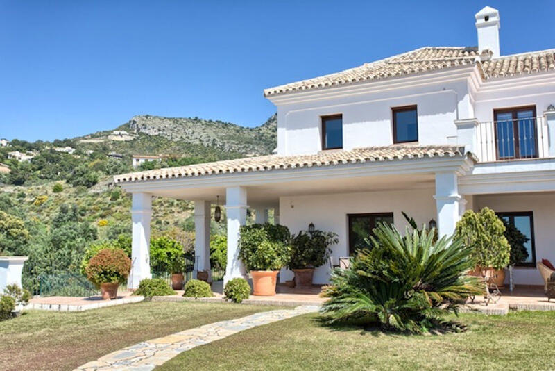 5 bedroom Villa for sale