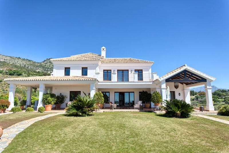 5 bedroom Villa for sale