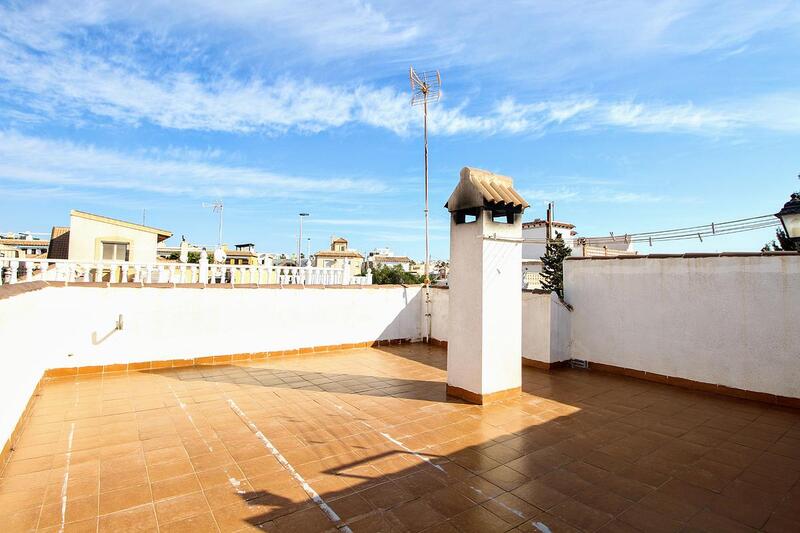 2 Cuarto Villa en venta