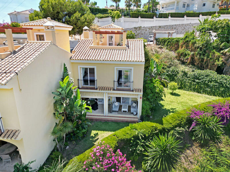 Townhouse for sale in Riviera del Sol, Málaga