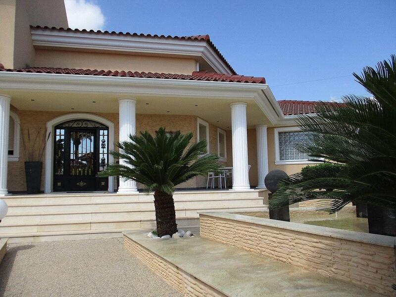 4 bedroom Villa for sale