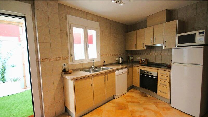 3 bedroom Townhouse for sale