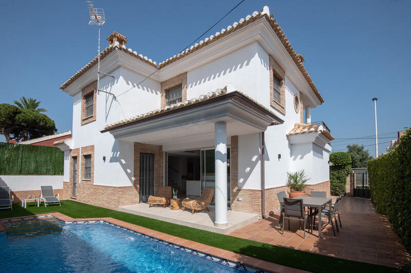 Villa en venta en Lo Pagan, Murcia