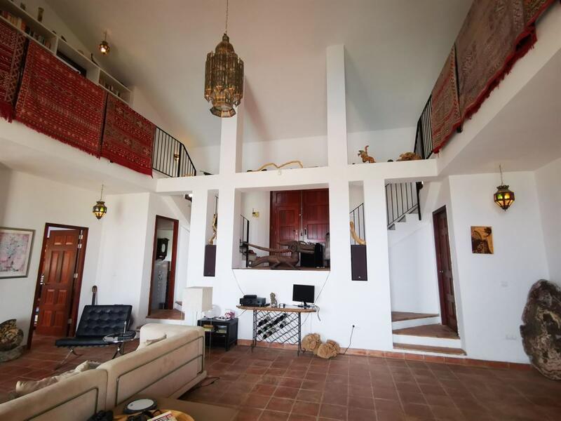 7 bedroom Villa for sale